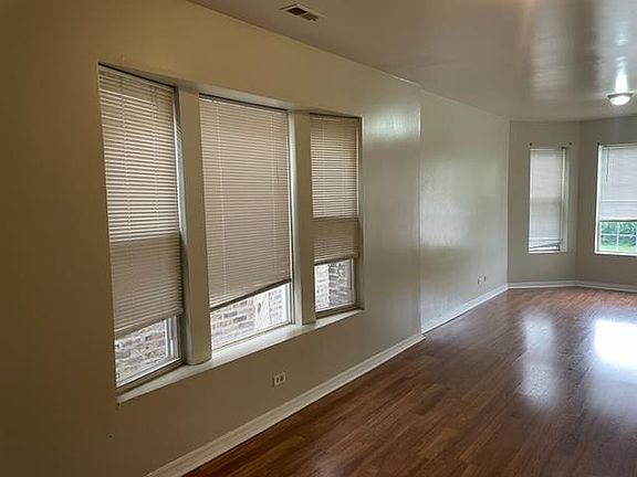 4th image of 1061 N Christiana Ave Unit 2