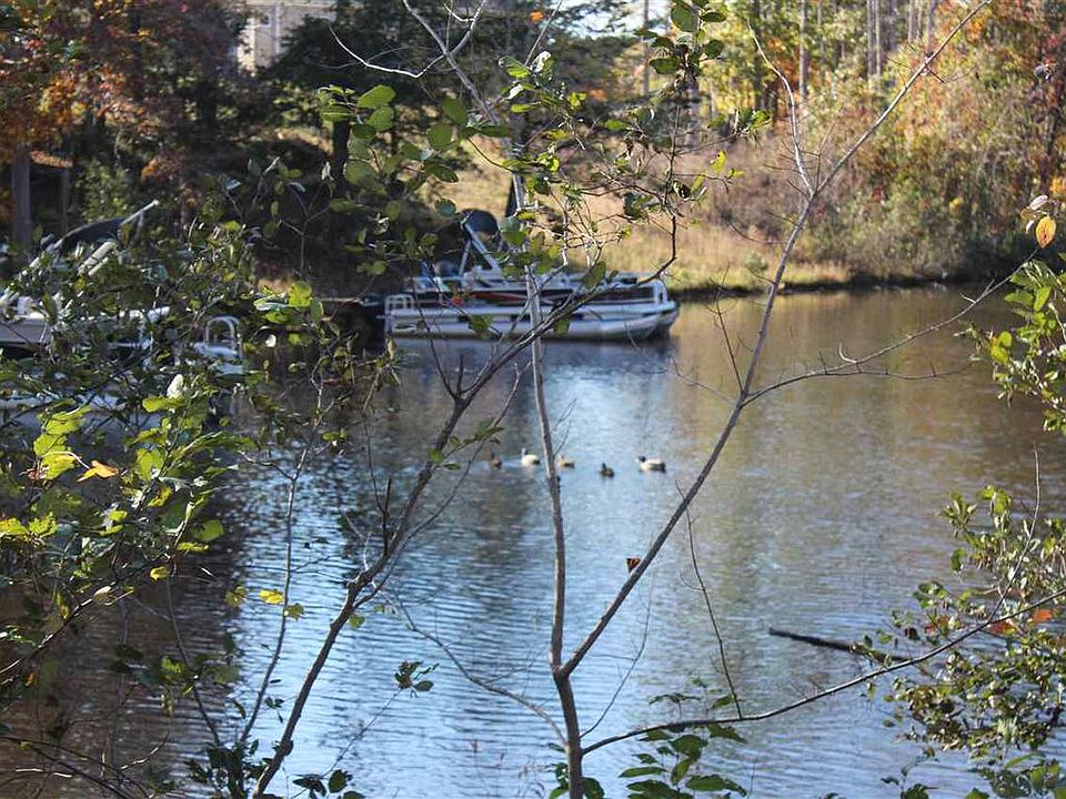 1st image of 119 Shore Heights Dr