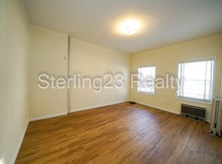 21-57 35th St #1, Astoria, NY 11105