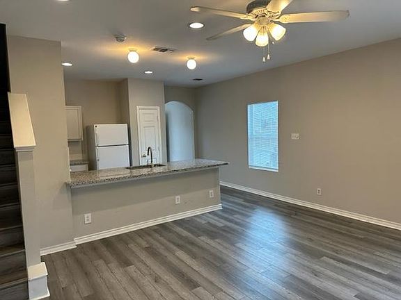 4th image of 7803 Kingsbury Way Unit 4