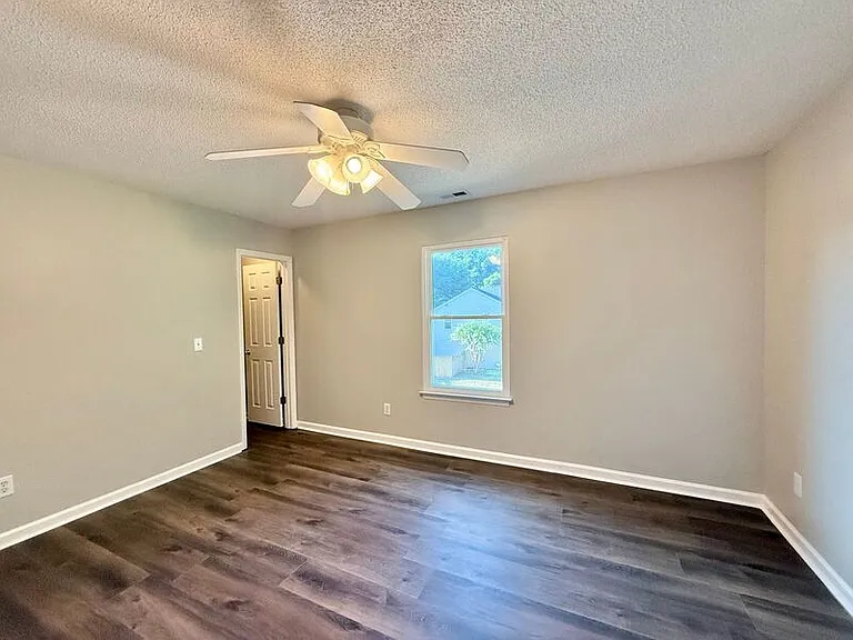 301 Siena Dr — Photo 28