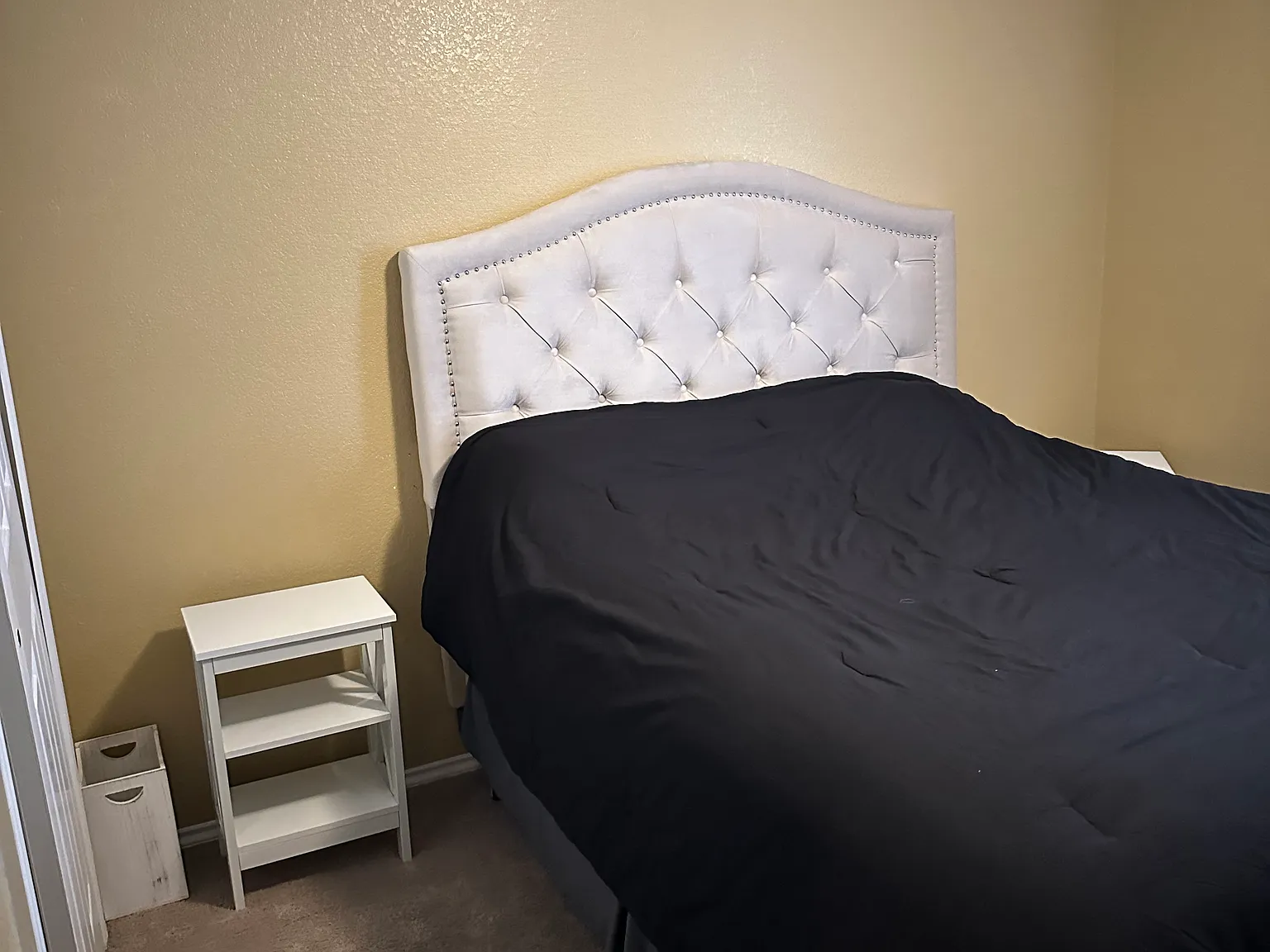 3 bed, 2135 sqft, $1,000 — Photo 1