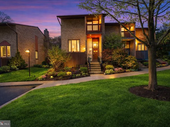 9214 Three Oaks Dr, Silver Spring, MD 20901