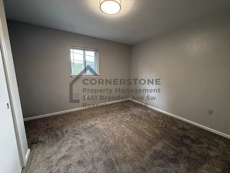 1401 3rd St SW #15 — Photo 8