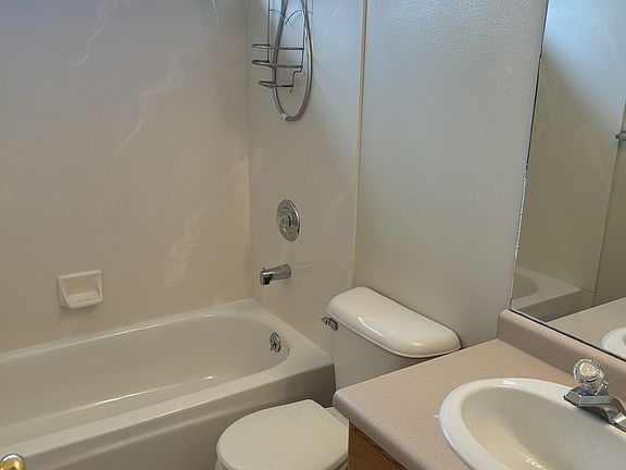 3rd image of 1258 W 1295th St S