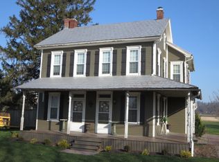 216 Hahnstown Rd, Ephrata, PA 17522