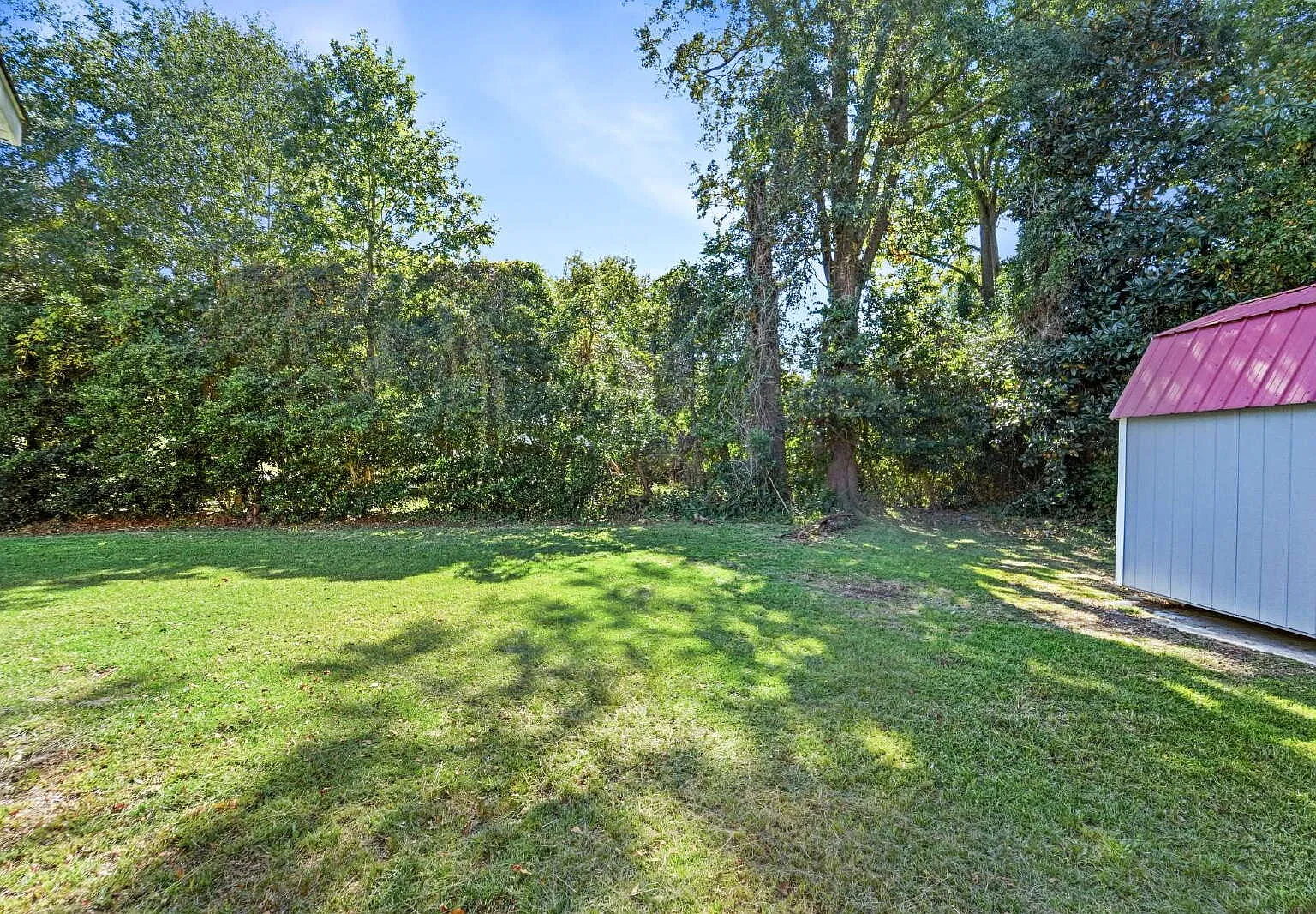 3 bed, $1,425 — Photo 4