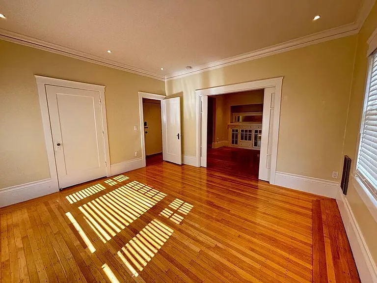 333 Park View Ter #1 — Photo 2