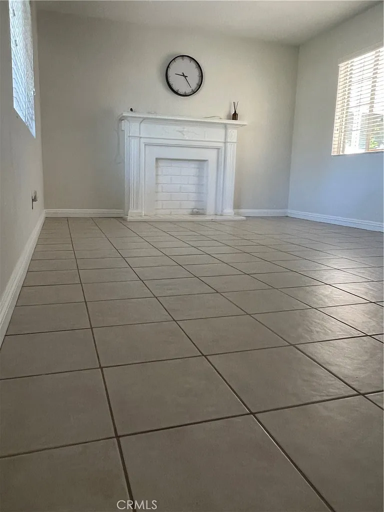 3 bed, 2848 sqft, $3,000 — Photo 4