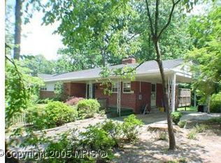 5620 Little Falls Rd, Arlington, VA 22207