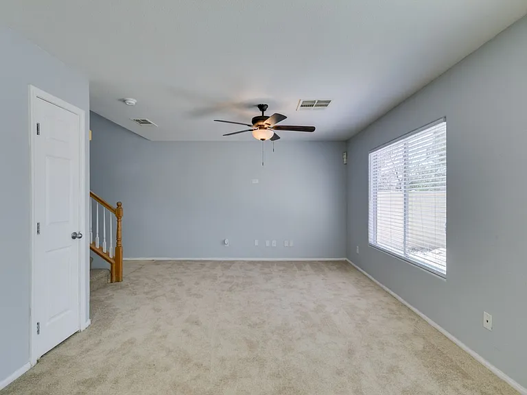 8433 Spencer Canyon St — Photo 12