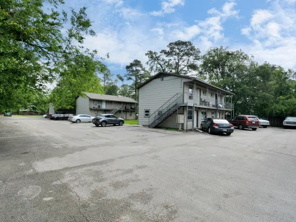9211 N Green River Dr, Houston, TX