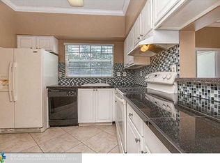 1881 NW 96th Ter #7B, Pembroke Pines, FL 33024