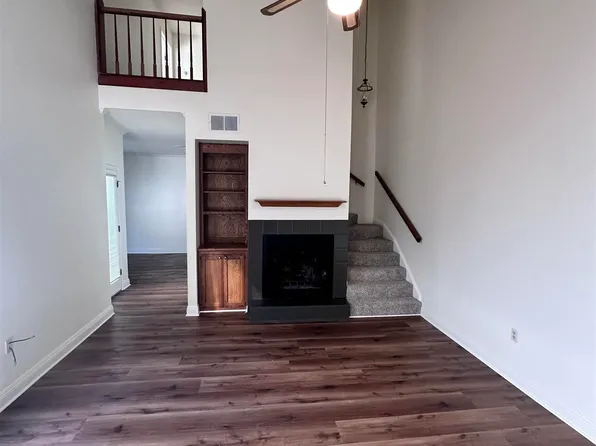 2252 Quail Oak Dr, Baton Rouge, LA 70808