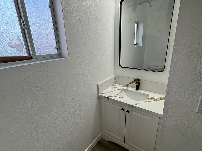 519 E Ridgecrest Blvd #A — Photo 2