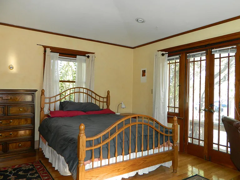 902 N 4th Ave — Photo 5