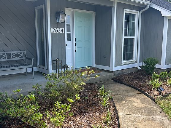 2nd image of 2624 Idlebrook Cir