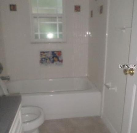 4th image of 620 N Summit Ave