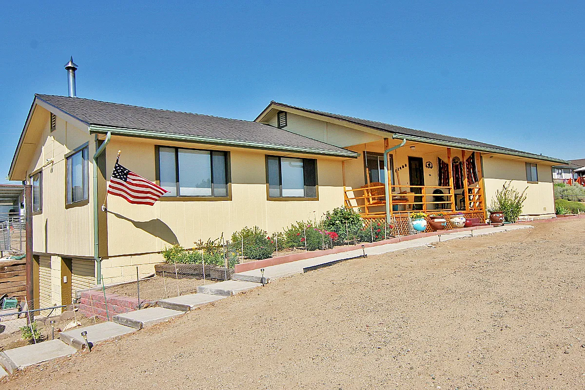 11495 Carlsbad Rd photo 1