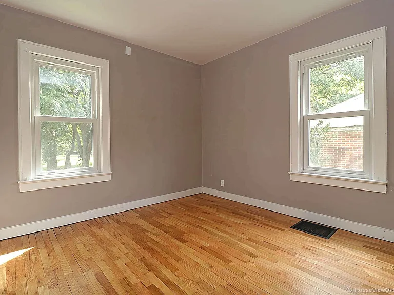 1435 Rose St — Photo 9