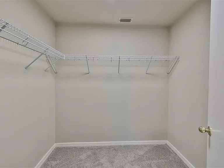 128 Lookout Dr — Photo 21