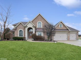 25947 S Castle Gate Dr, Monee, IL 60449
