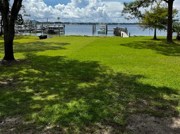 113 Clifford Dr #113, Shalimar, FL 32579