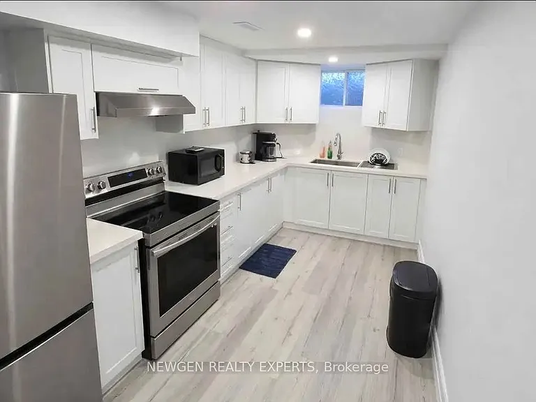 181 Satok Cres #BASEMENT — Photo 6