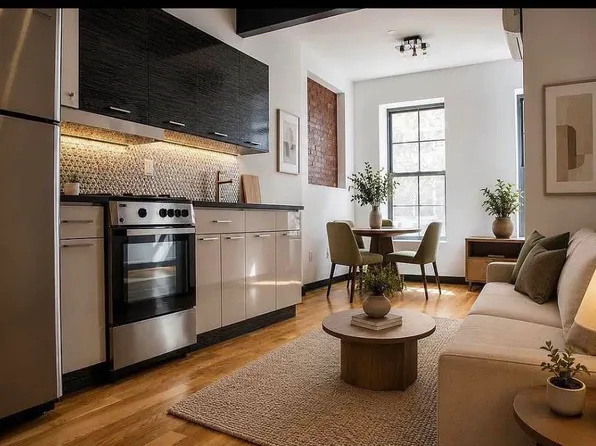 957 Kent Avenue image 1 of 6