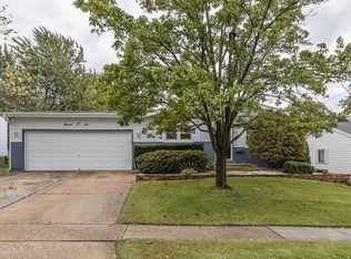 706 Cherryvale Dr, Hazelwood, MO