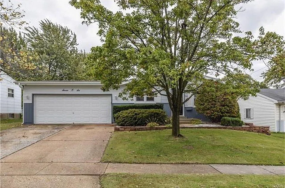 706 Cherryvale Dr photo 1
