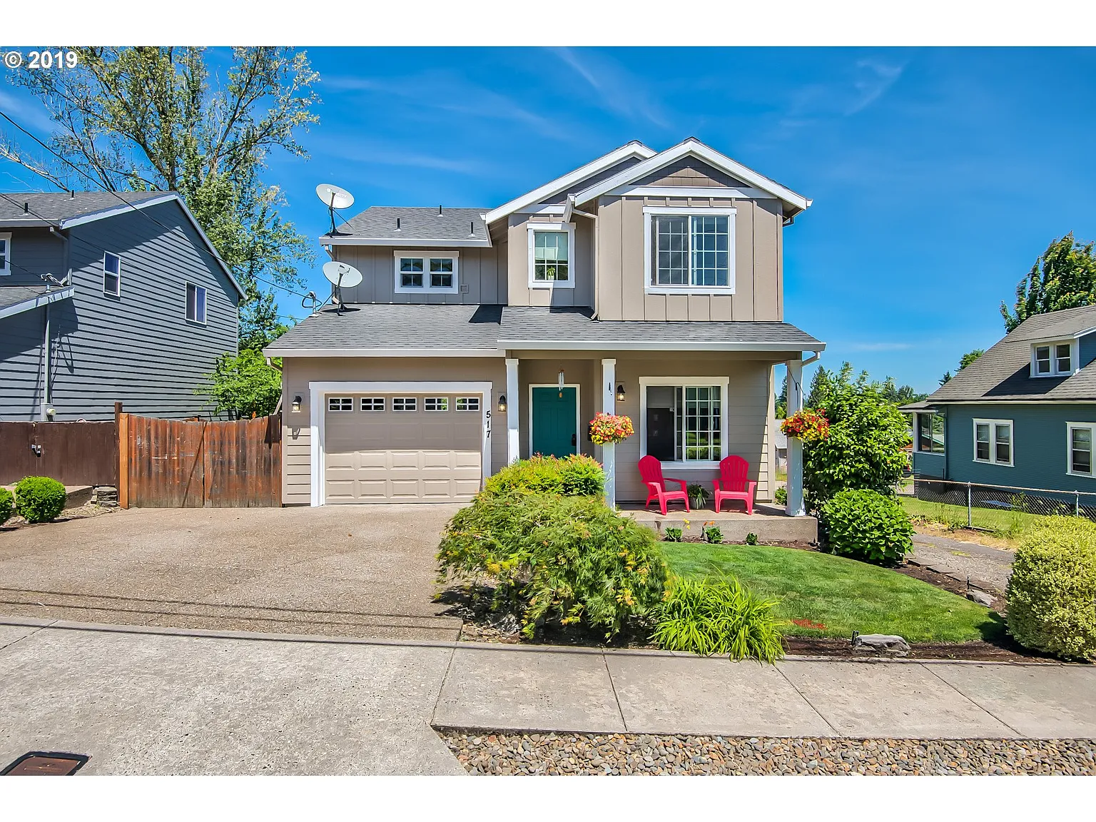 517 Roosevelt St photo 1