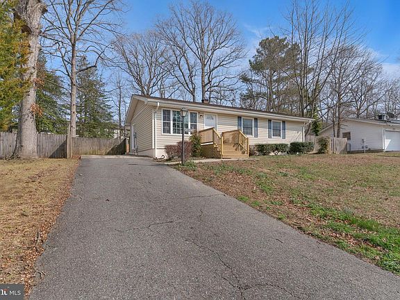 2nd image of 21996 Fox Ridge Rd