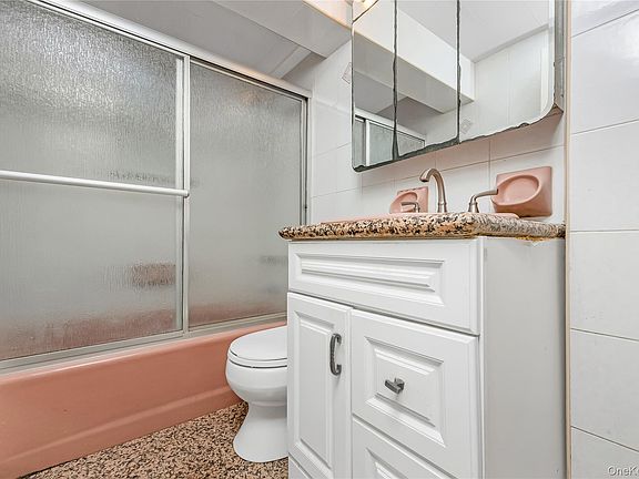 5th image of 51 Edwards Street #T