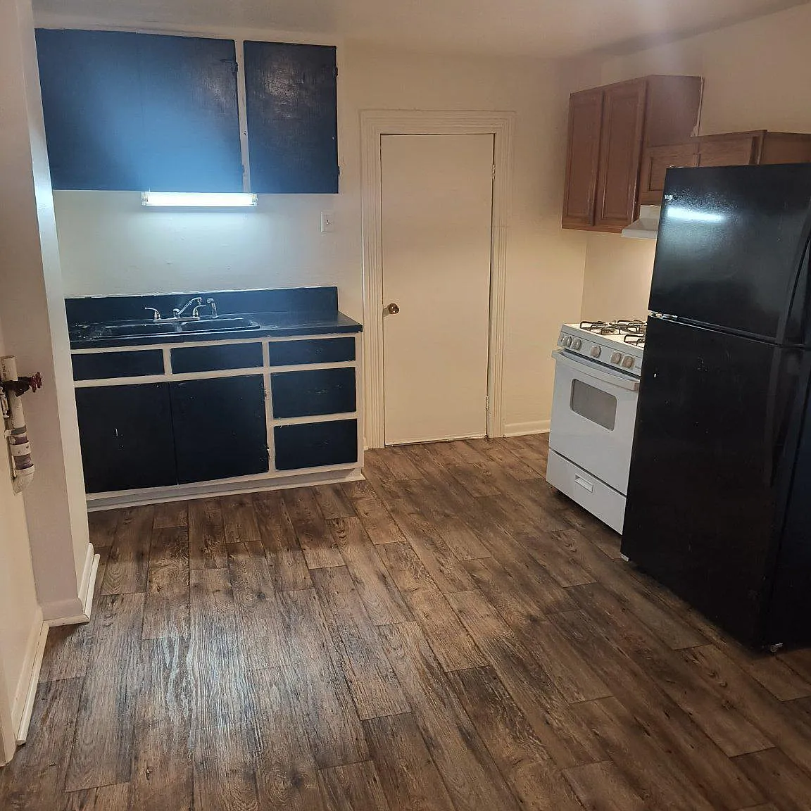 1 bed, 1.0 bath, 750 sqft, $1,100 — Photo 2