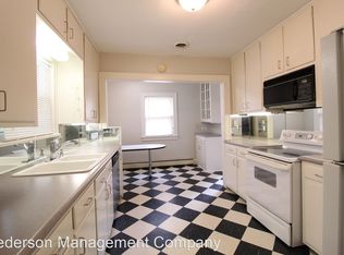 6711 Linden Rd, Kansas City, MO 64113