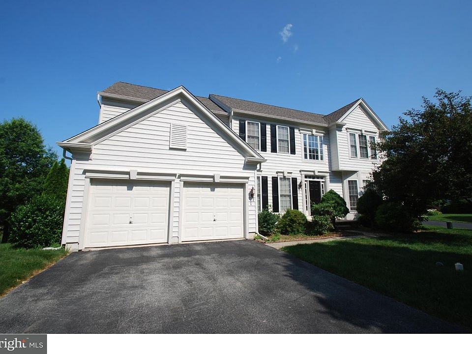1st image of 219 Bayberry Dr
