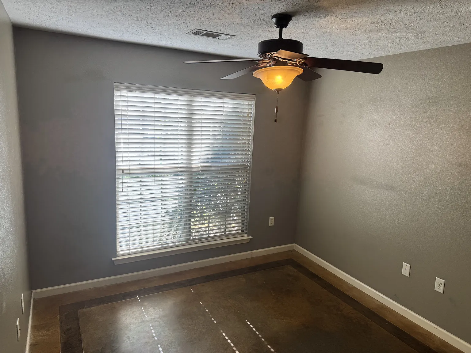 1015 Wineberry - 1015 — Photo 4