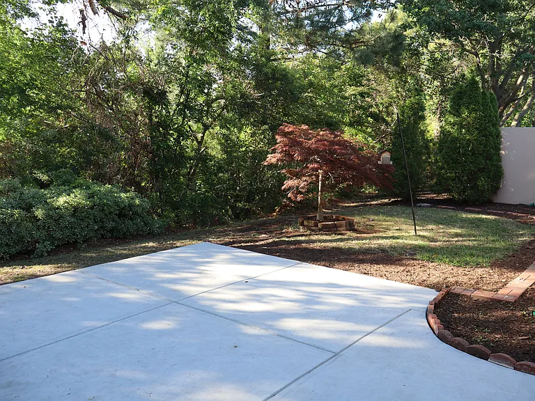 1482 Saint Thomas Cir — Photo 24
