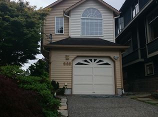 363 N 76th St, Seattle, WA 98103