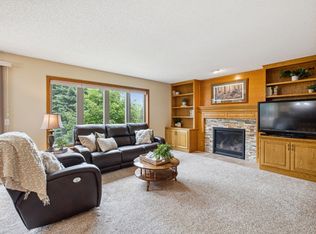 6245 Juneau Ln N, Maple Grove, MN 55311