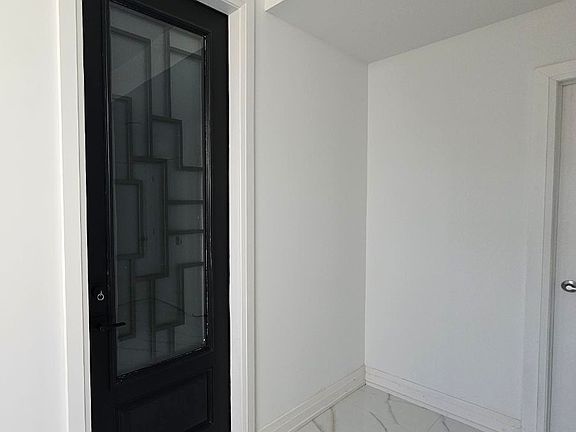 5th image of 63 Victoria Wood Ave