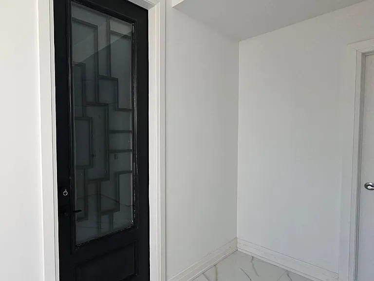 63 Victoria Wood Ave #LOWER — Photo 5