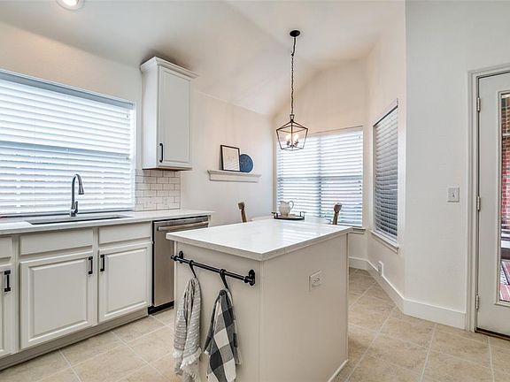 3rd image of 7398 Creekmere Dr