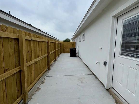 5th image of 429 E Acacia Ave #2