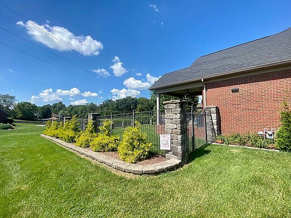 3rd image of 4430 Lake Forest Dr