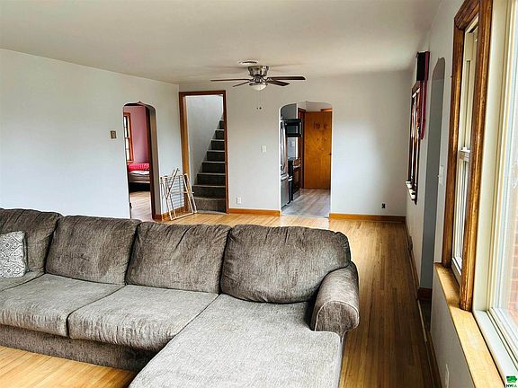 3rd image of 4101 46th St