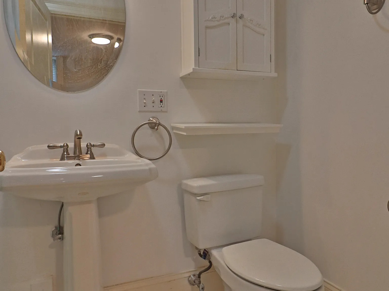 2 bed, 2.5 bath, 1312 sqft, $3,600 — Photo 3