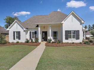 400 Crossvine Pl, Madison, MS 39110