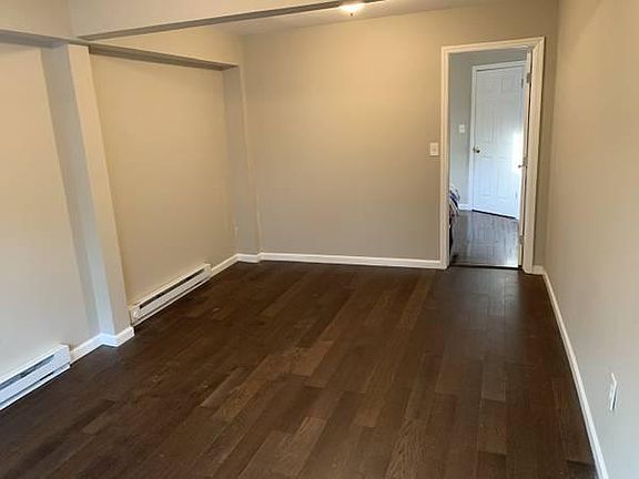 4th image of 91 Duffy Ave